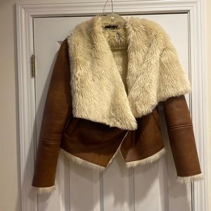 Scoop faux fur / leather jacket